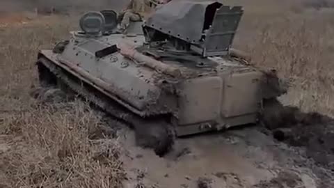 This is how caterpillar vehicles are moving at the front now