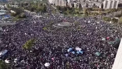 Russian forces retreat as celebrations fill Syria’s streets