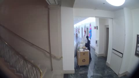 3239LHOB01Stair1_2021-01-06_11h20min01s943ms.mp4