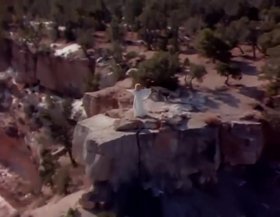 Bonnie Tyler - Holding Out For A Hero