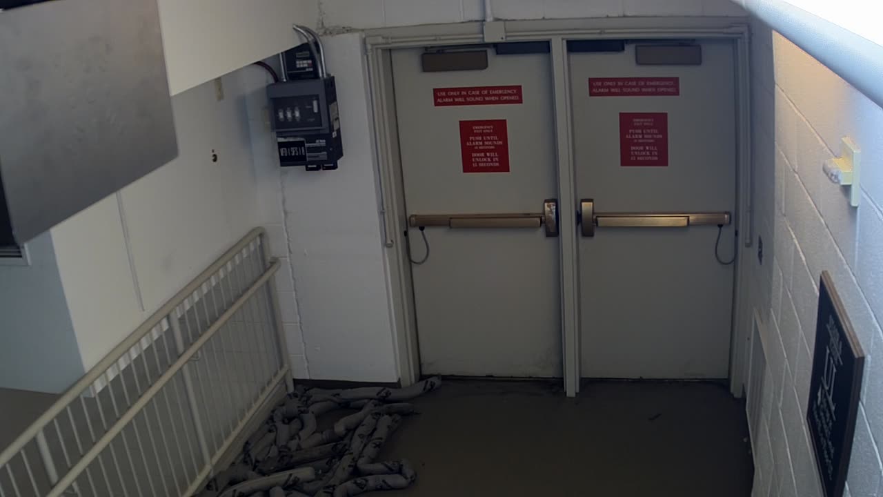 7174CVCULStair8EExit_2021-01-06_15h40min01s217ms.mp4