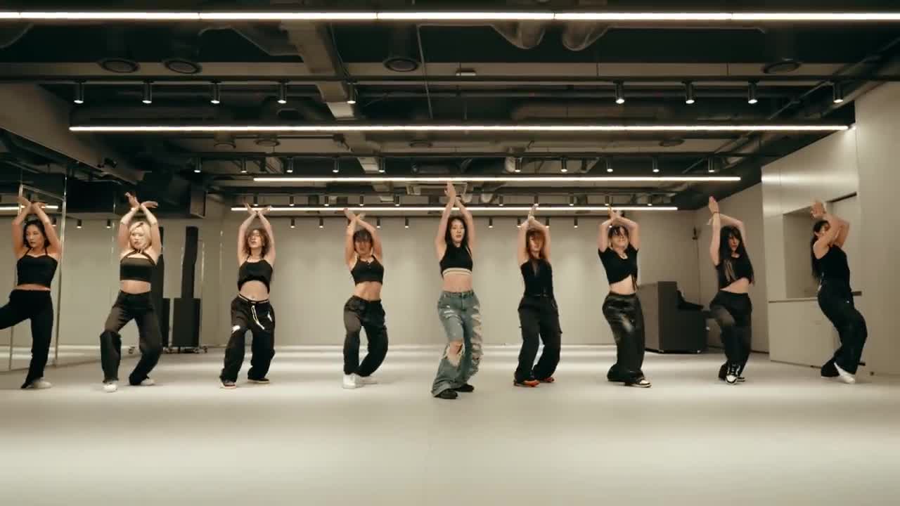 SEULGI 슬기 '28 Reasons' Dance Practice