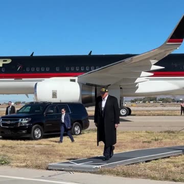 President Donald J. Trump walks to The Undertaker theme song in New Mexico !!!