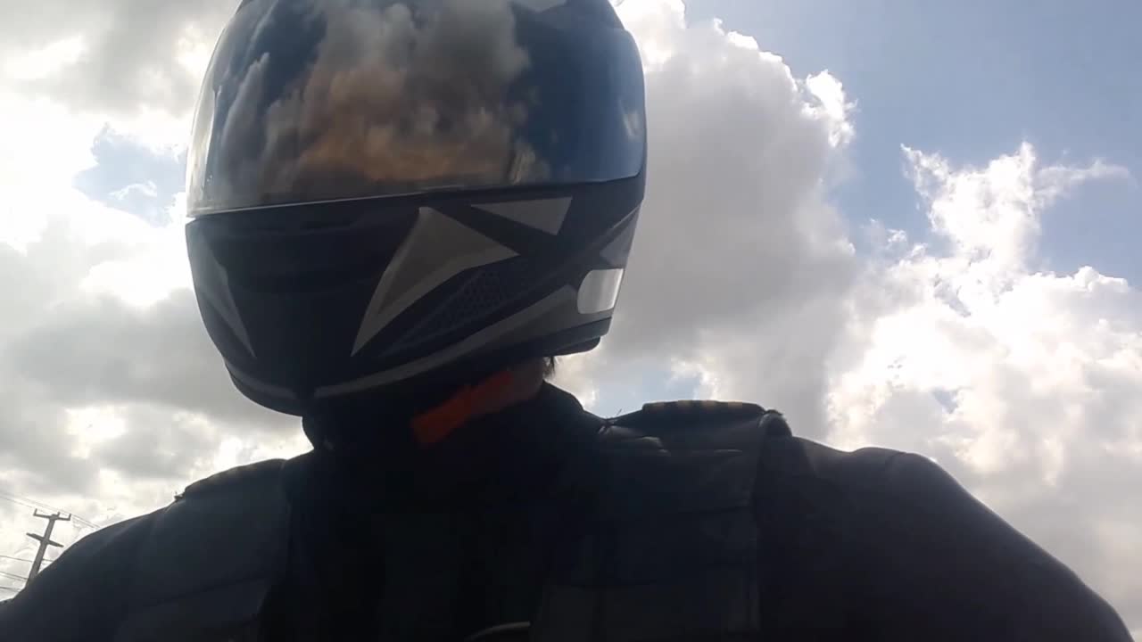 Rodando ao Vento Numa Tenere 250 Rumo a Fortaleza