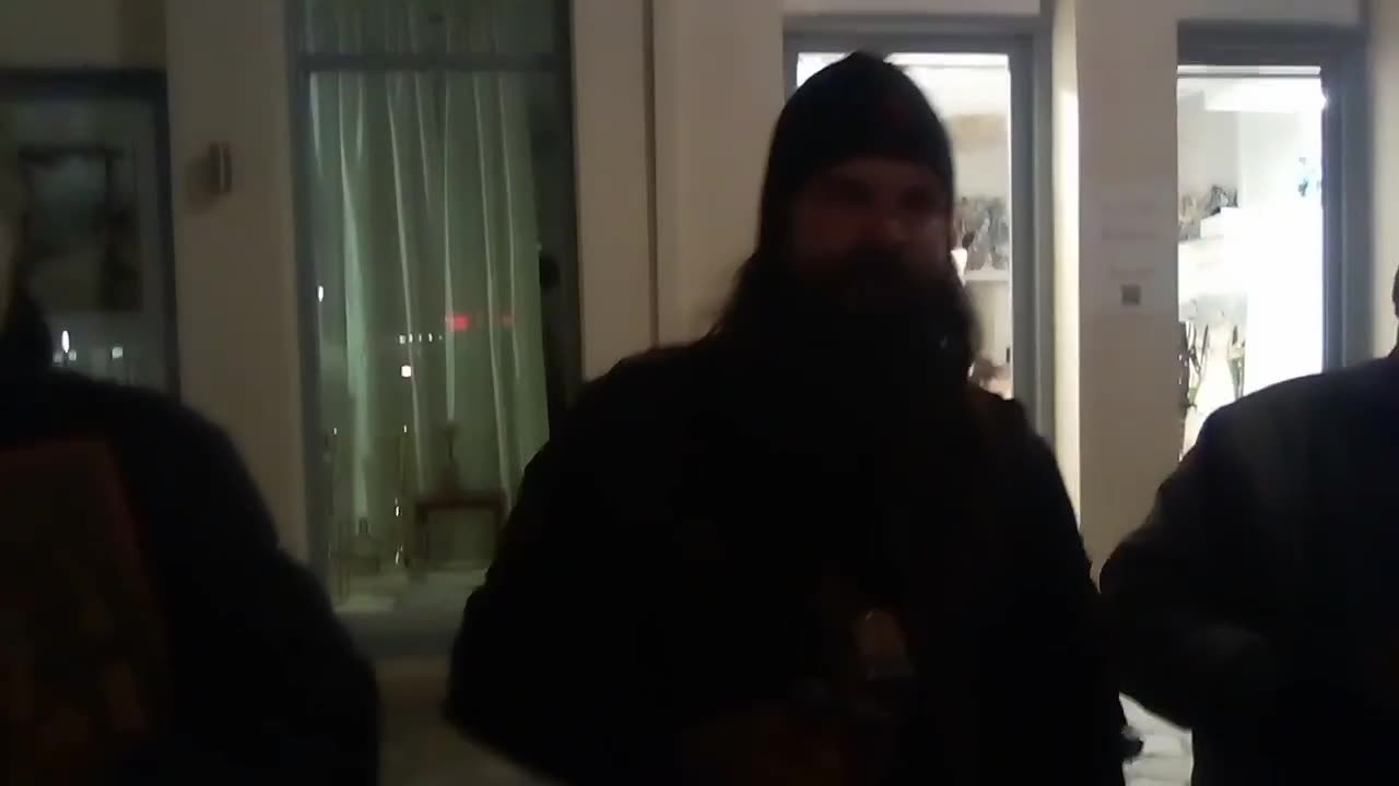 ΣΑΣ ΘΕΛΟΥΝ ΖΟΜΠΙ
