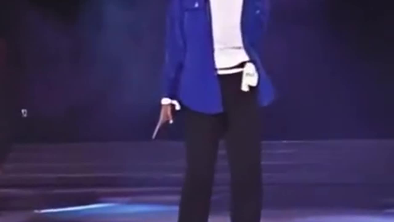 Michael Jackson's voice with No background noise or Auto-Tune.