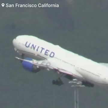 United Airlines Boeing 777 Loses Tire While Taking Off, Crushing Multiple Cars on the Ground