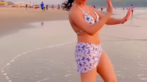 Gulabi Sharara on the beach!