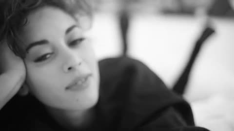 She Wants Revenge - Take The World