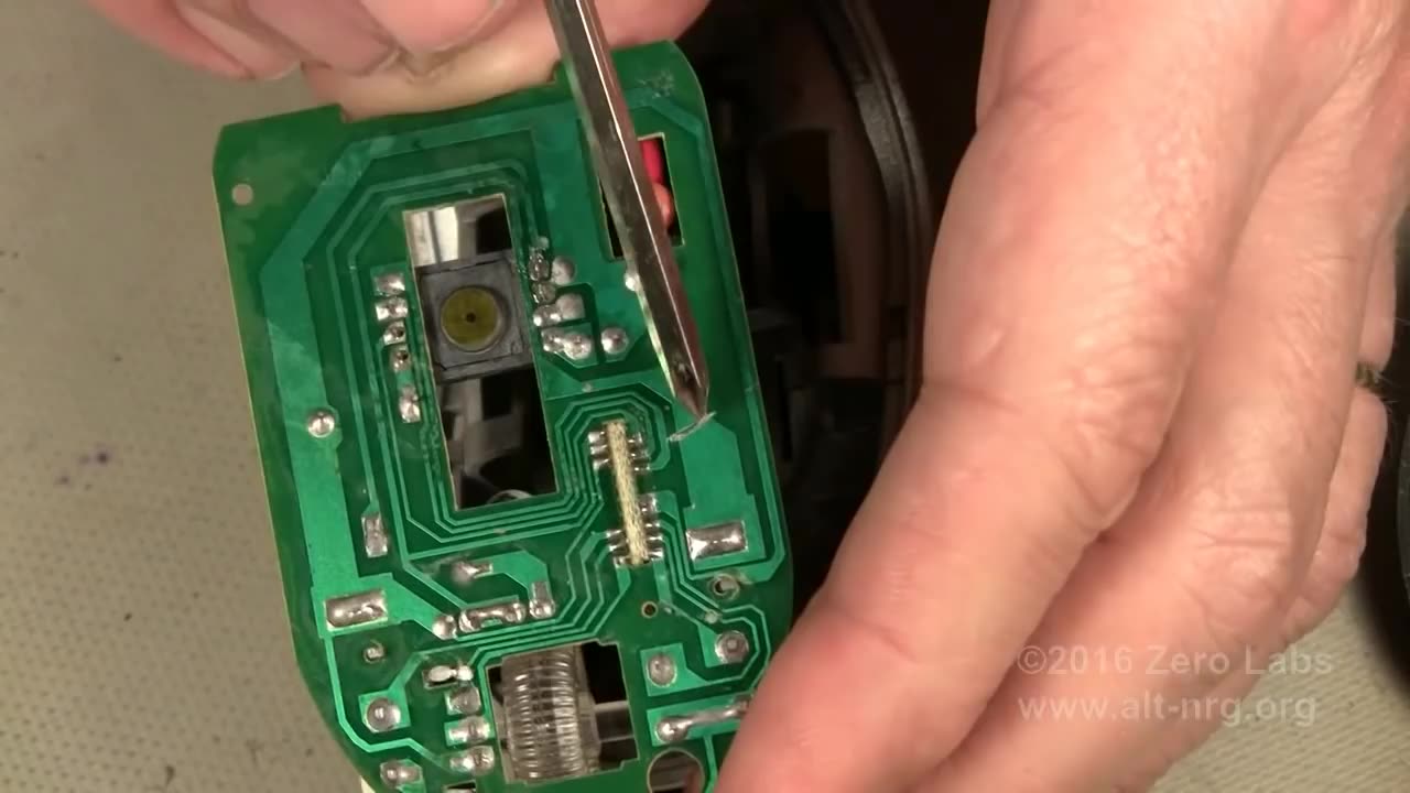 #435 - 20160118 - Wireless Mouse On Off Switch Hack