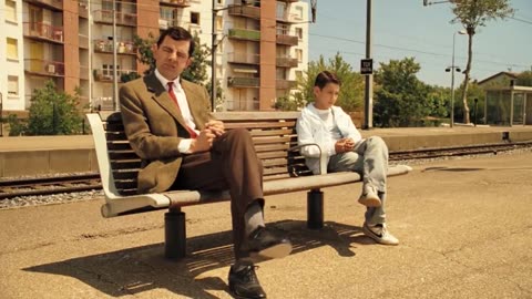 Wrong Number Mr Bean! | Mr Bean's Holiday Movie Clip