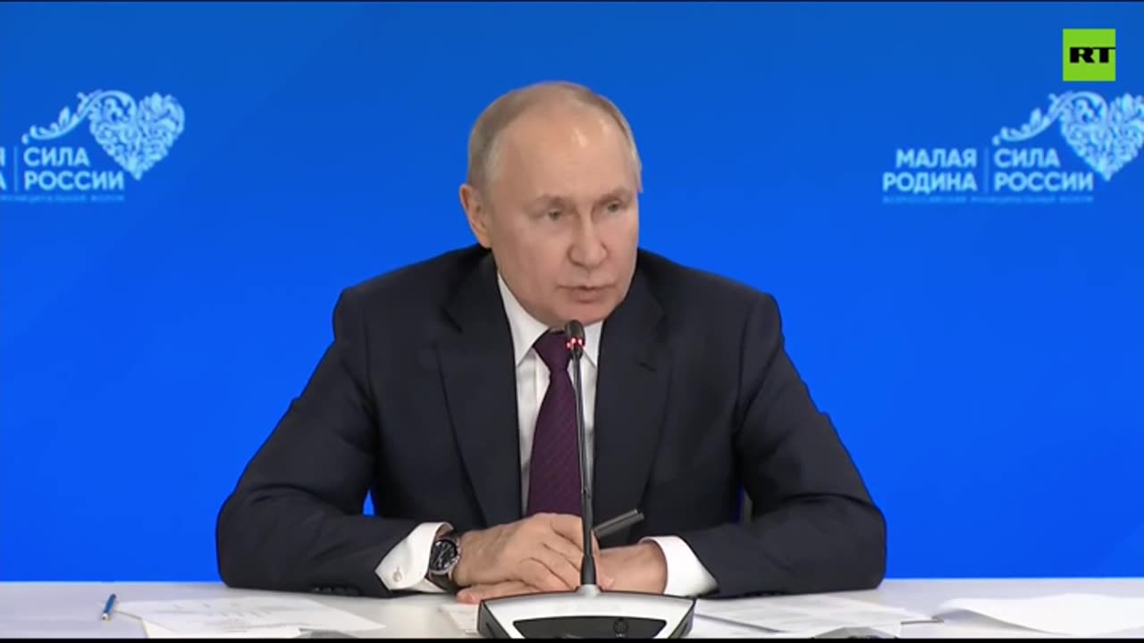 "Morons": Putin Slams Ukraine's Rejection of Peace Deal