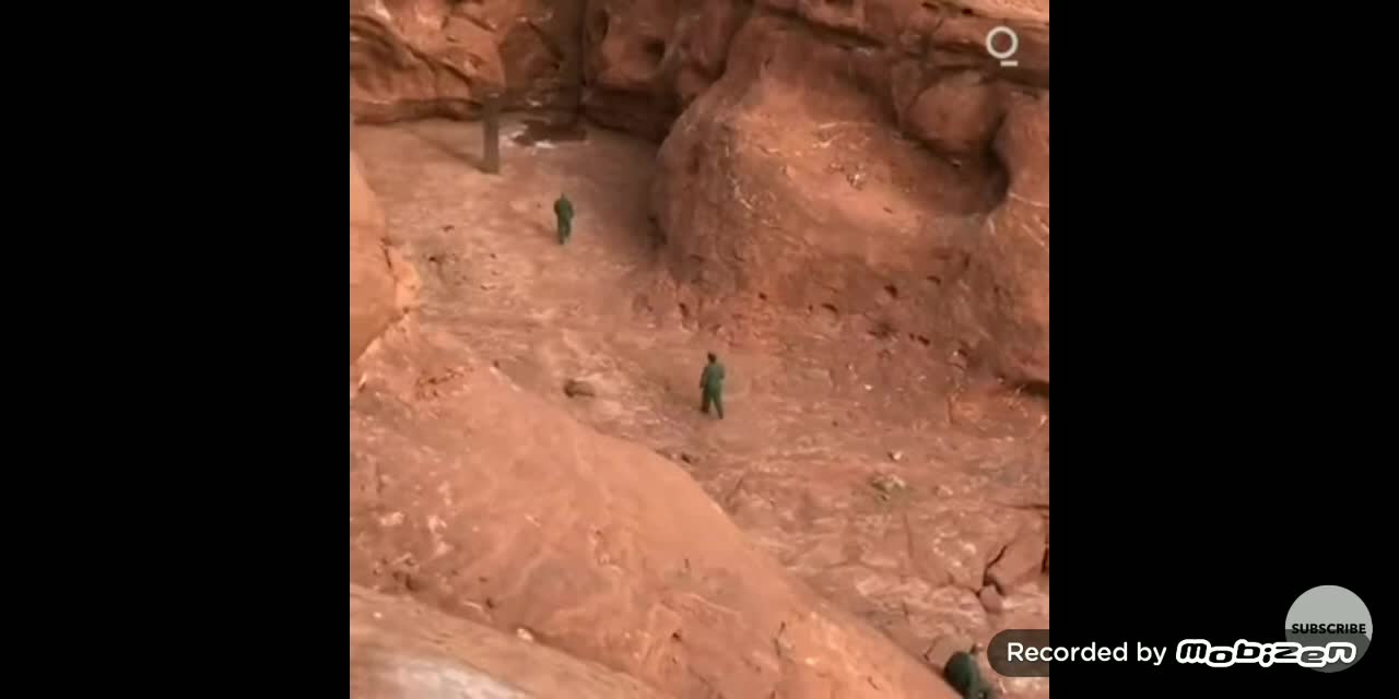 Metal monolith found in Utah desert