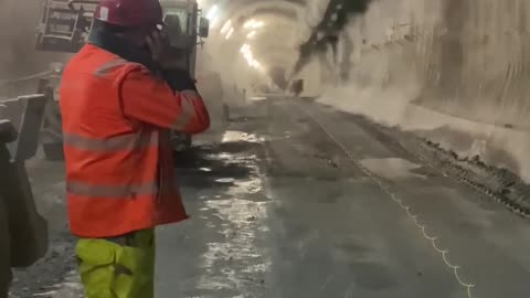 Mining and tunnel bomb