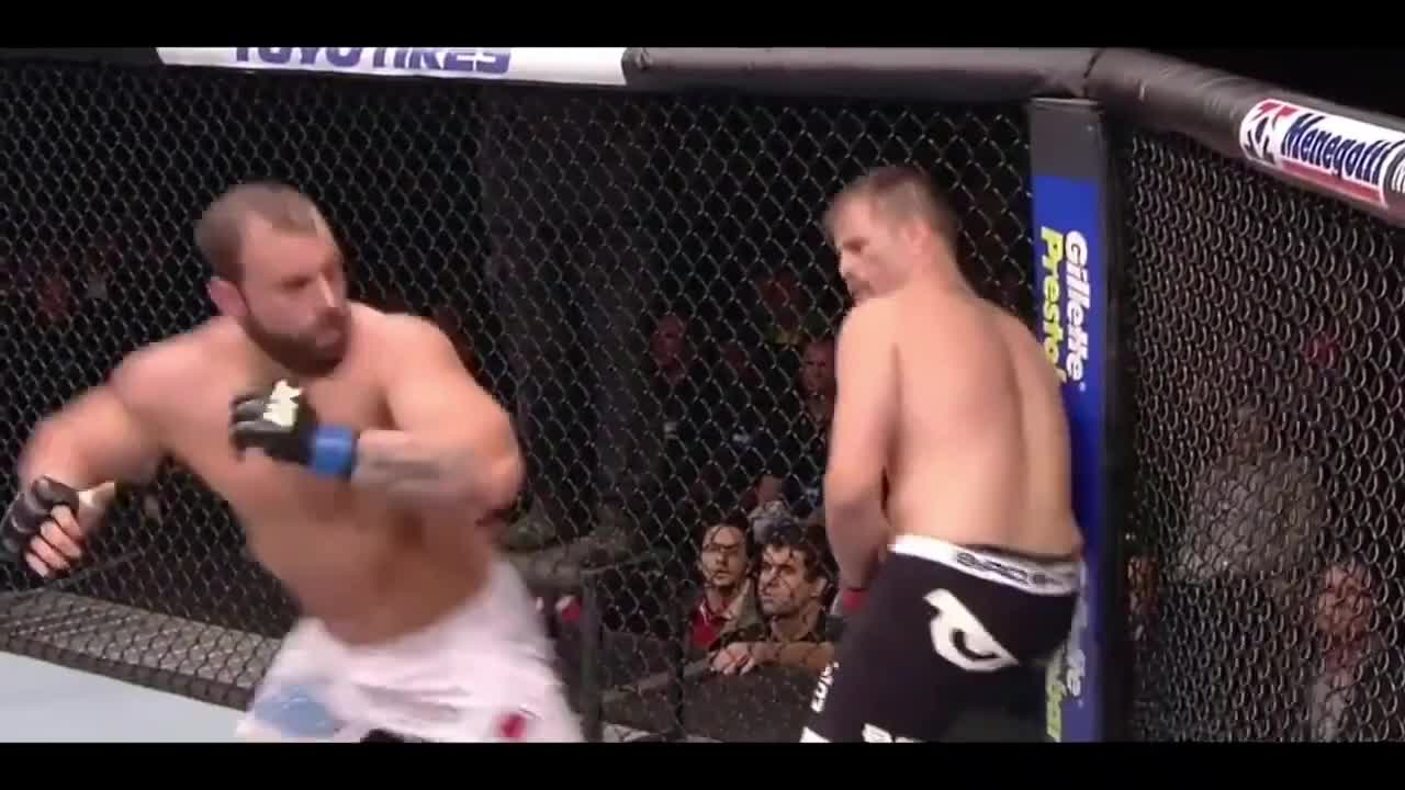 Spinning Back Kick Goes Horribly Wrong MMA