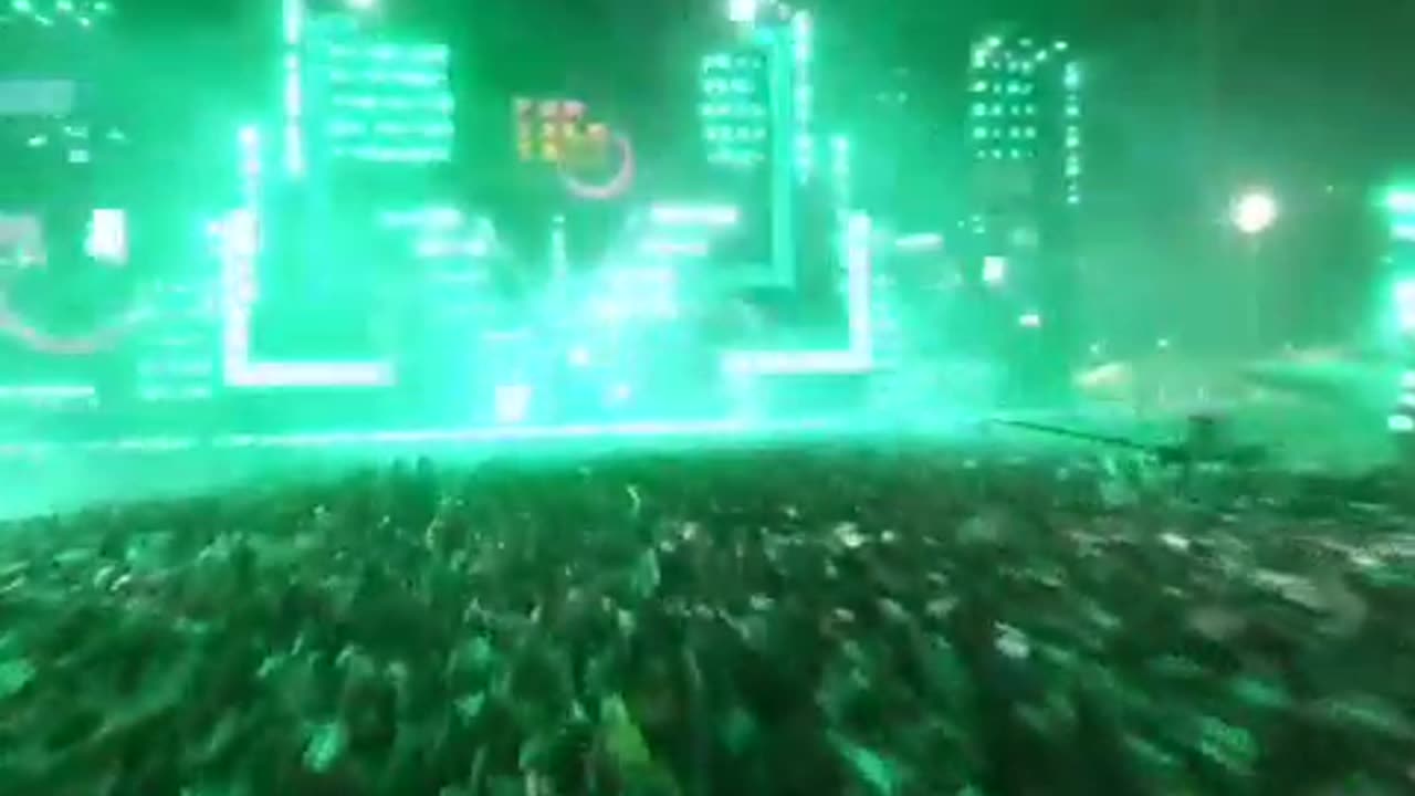 Have you ever seen a BIG CROWD PARTY🤩
