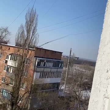 Attack helicopters fly over Donetsk