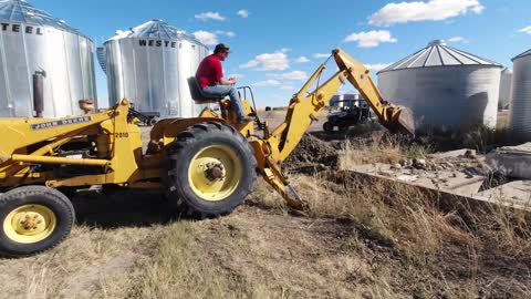BIG BUD TRACTOR meet FIRE🔥 - Fix'n Drawbar & More