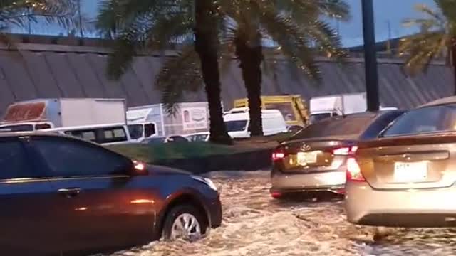 Rainwater flooding in roads in Saudi Arabia