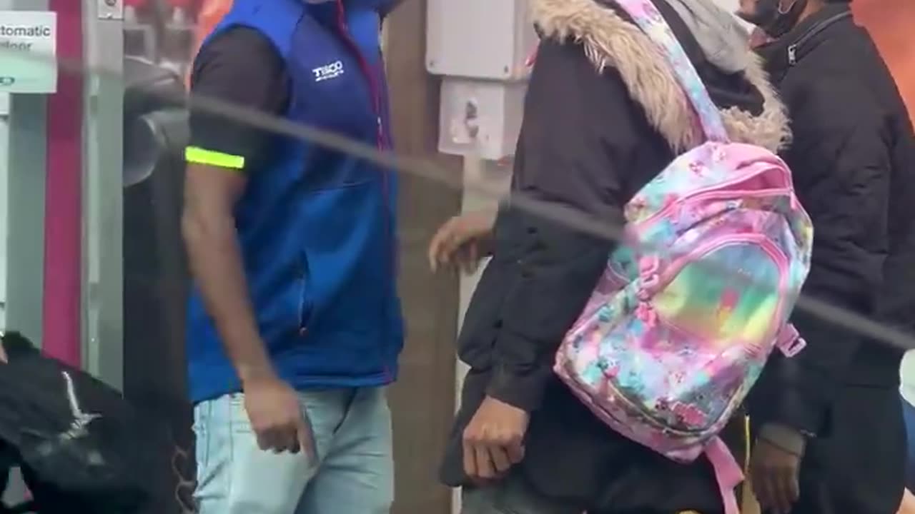 A Shop thief caught in paddington Tescos