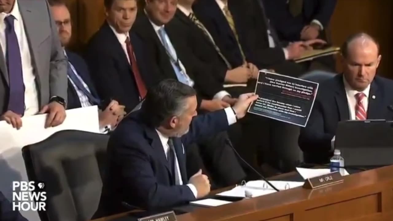 Lion Ted destroys Wray so bad Wray asks for a 5 minute recess