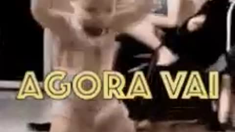 Bebe show na dança