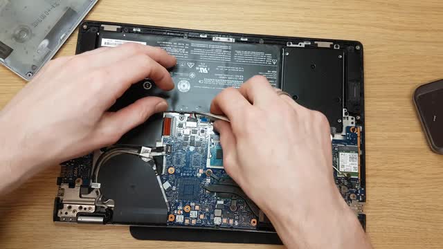 Simple and easy laptop repair you can follow ( DIY)