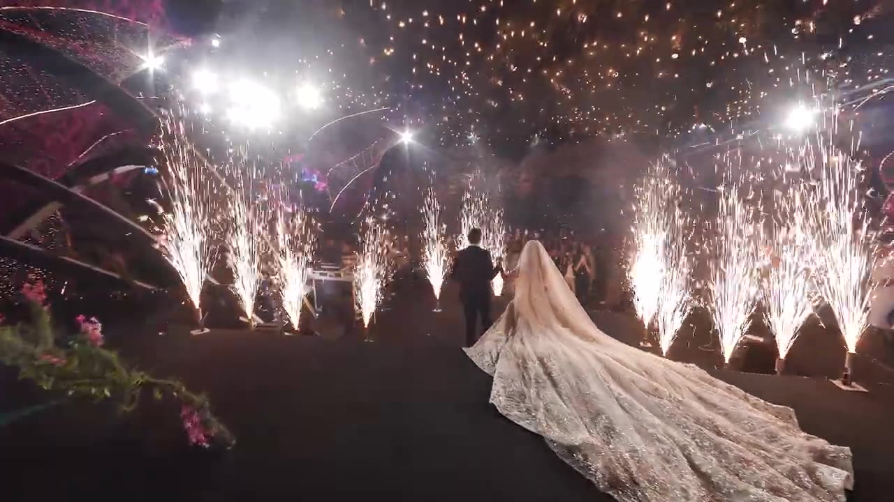 Zuhair Murad Bride’s Grand Wedding Entrance – A Showstopper Moment!