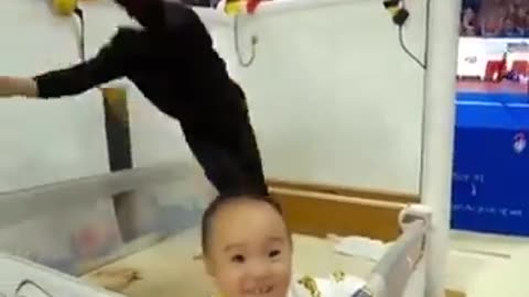 这视频间剪切得好丝滑啊～