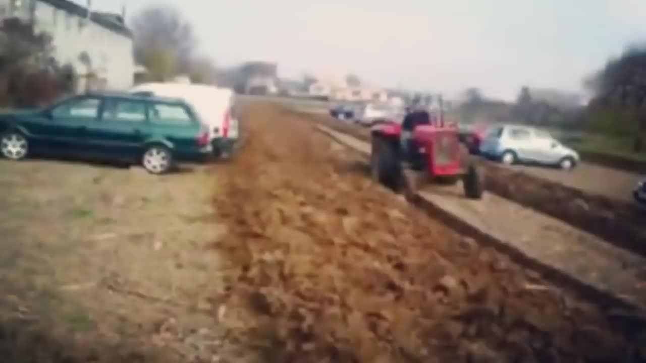 This Farmer Was Sick Of People Parking On His Land So He Set UP The Perfect Revenge