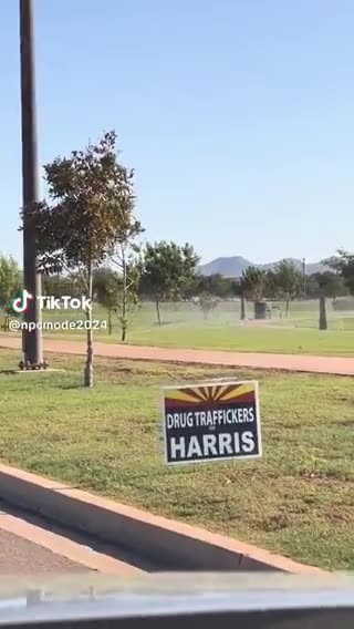 Rosy @rose_k01 - Check out Who are supporting Kamala Harris 😂😂😂