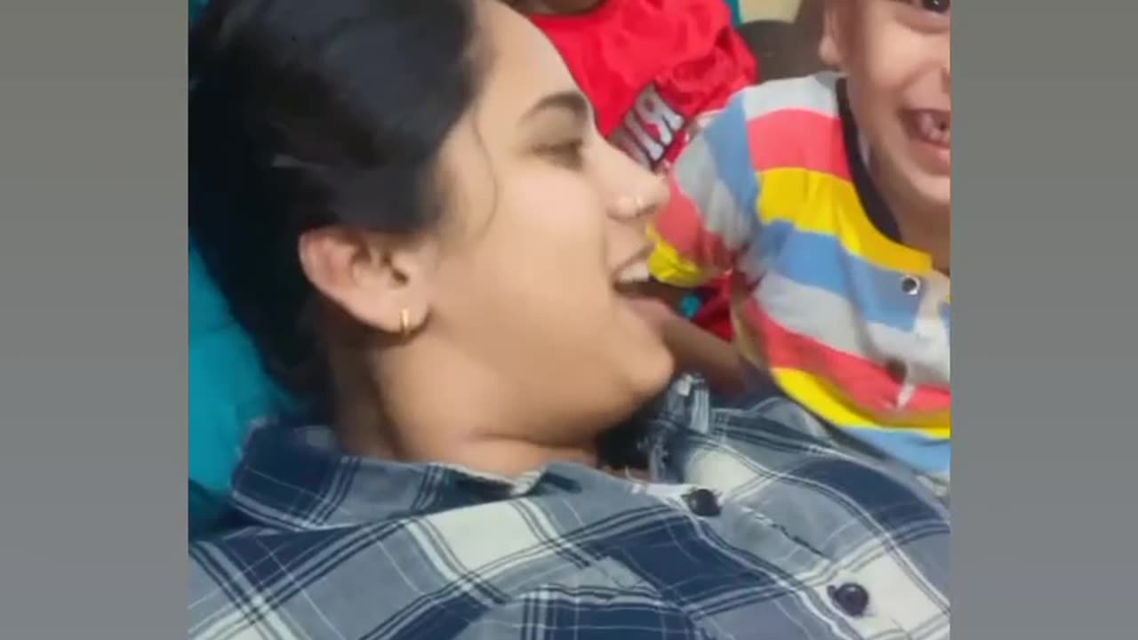 Poonam panday funny video