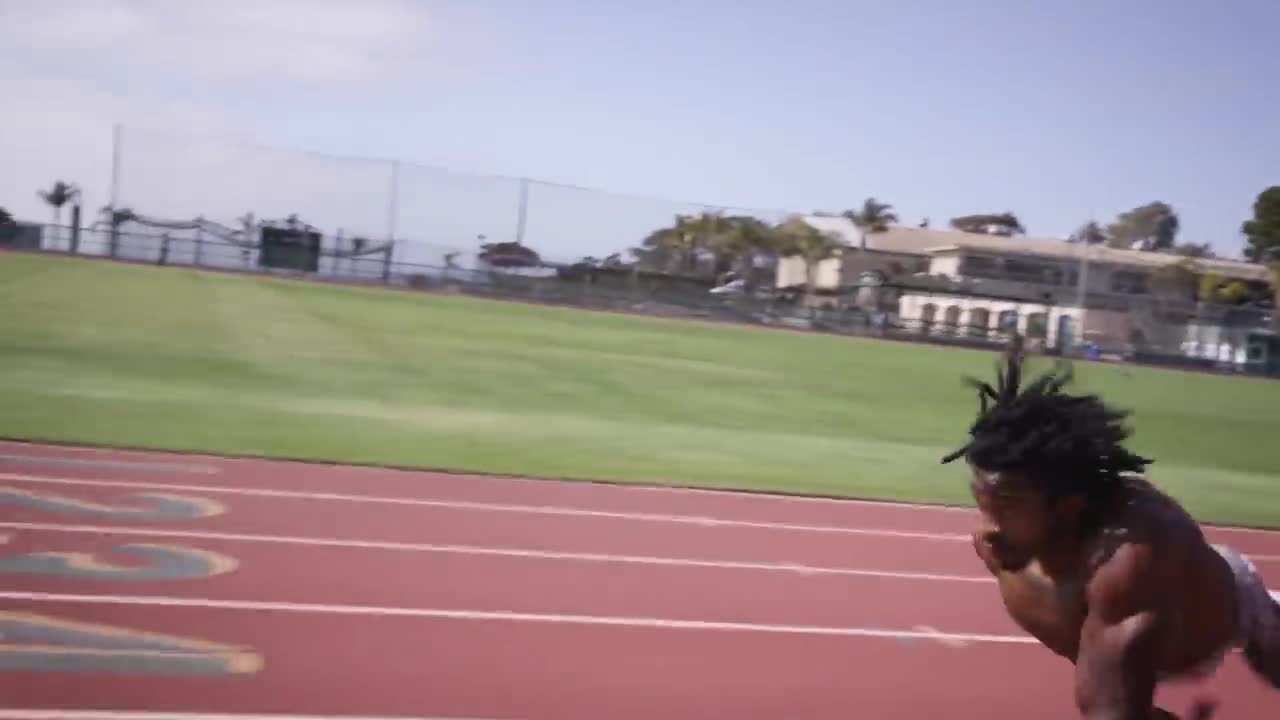 A man without Leg becomes world fastest man running with his hands