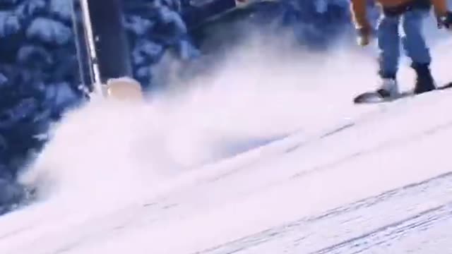 The moment of snowboarding left and right