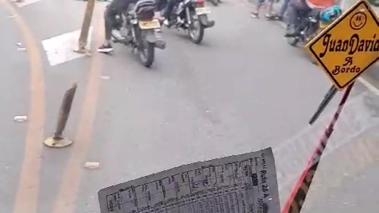 Motociclista arrolló a una mujer en Floridablanca: tres personas quedaron heridas