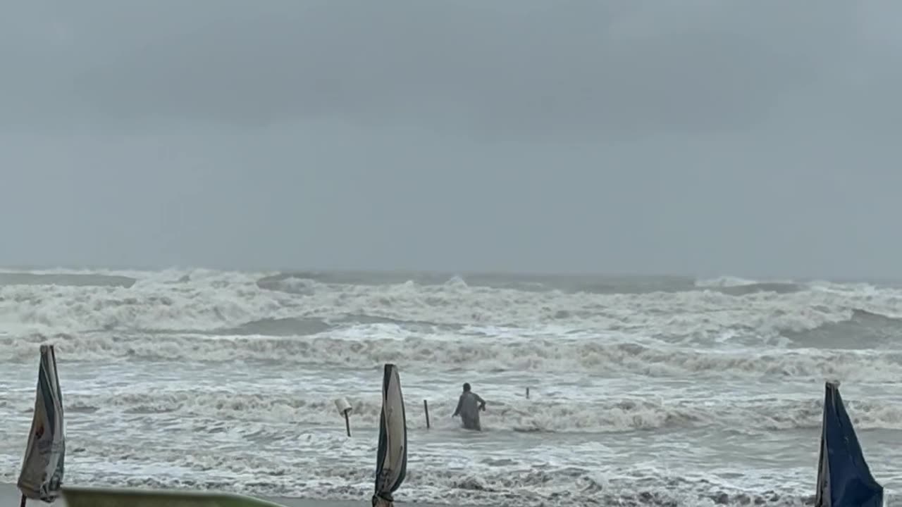 Cox’s bazar sea beach