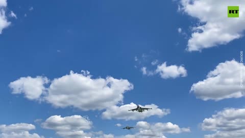 Russian Su-25s target Ukrainian positions