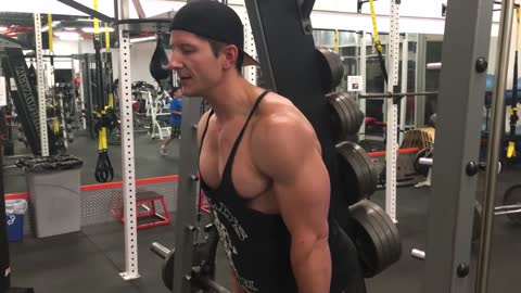 Upper Inner Chest Shrugs Isolation