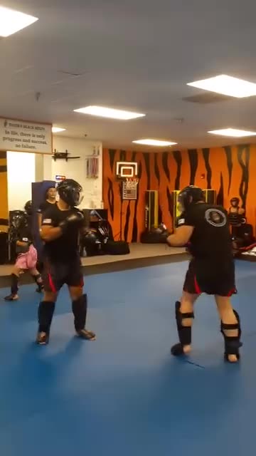 Kickboxing Sparring