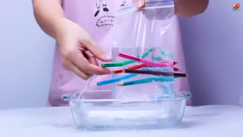 EASY SCIENCE EXPERIMENTS TO DO AT HOME