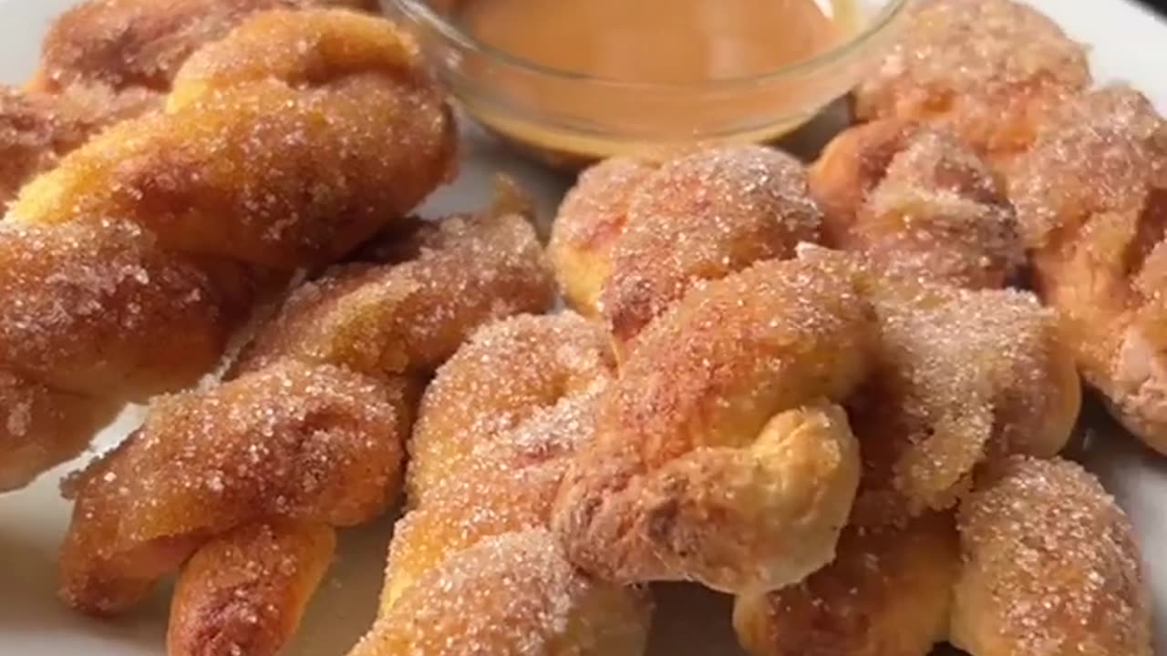 Air Fryer Cinnamon Twists😊👍