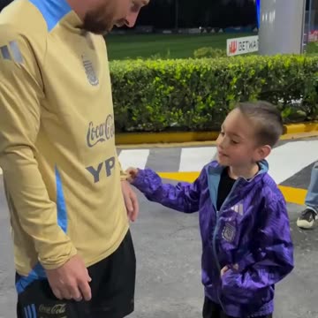 Leo Messi replies kid who asks for CRINGE goal celebration