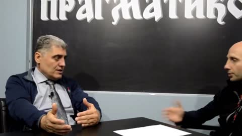 Za što hvali Vučića (Miroljub Petrović)