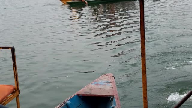 Fewa lake