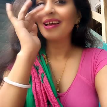 Cute Beautiful Bhabhi Looking Hot Lovely vlog 💕💕💕