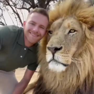 Please take a picture from us🥰🥰😍