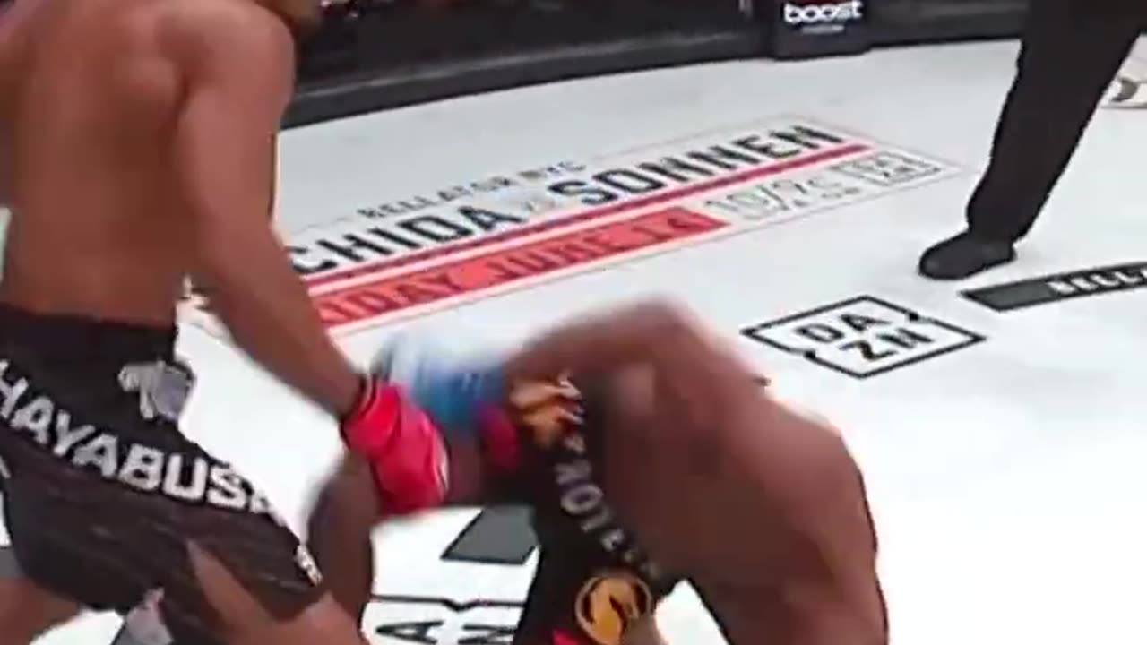 Brutal knockout by Douglas Lima