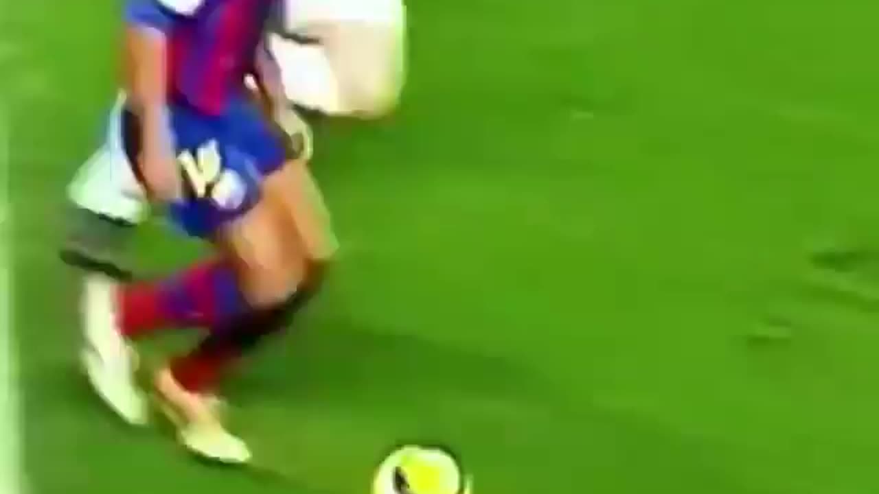 Incredible Skills Of Rhonaldinho😱😱😱