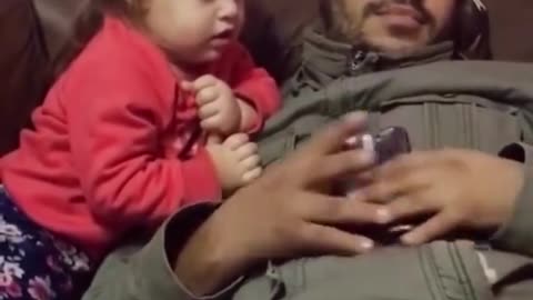 Kid's reaction after mobile off