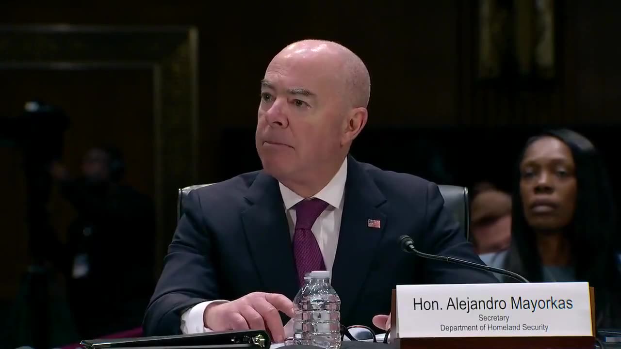 DHS Sec Mayorkas REFUSES To Weigh In On How To Make The Border Secure